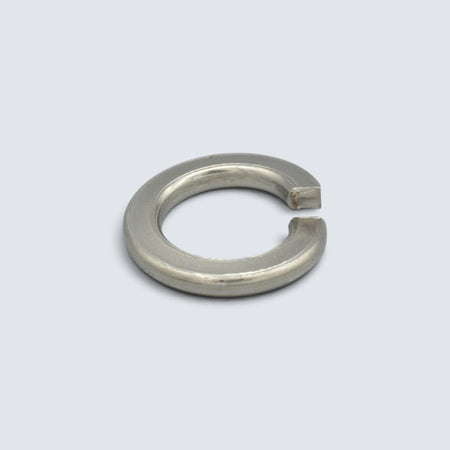 Fjäderbricka DIN 127 i korrosionsbeständigt Duplex 1.4462 rostfritt stål för vibrationssäker låsning av skruvförband.