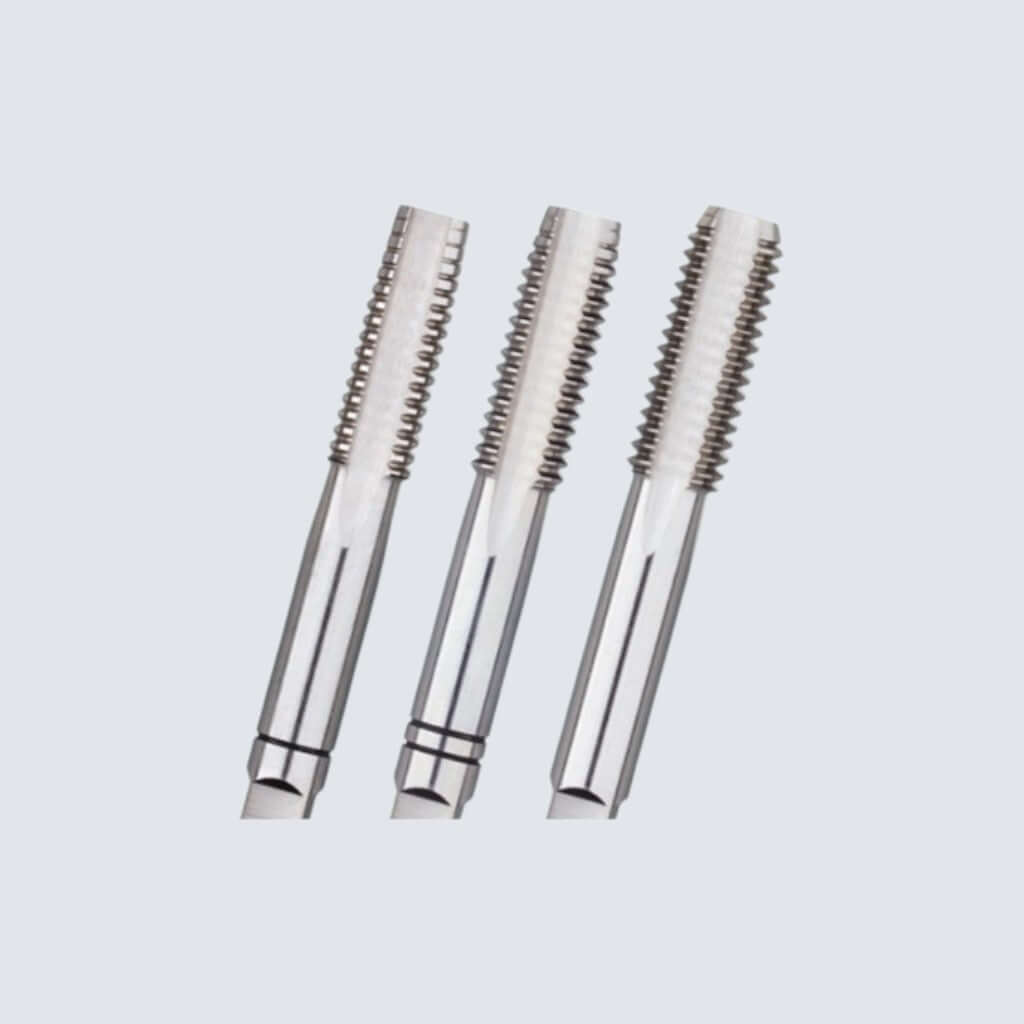 Rostfri.nu 3-piece HSS hand tap set for manual metric threading, DIN 352 compliant with rougher, intermediate, and finisher