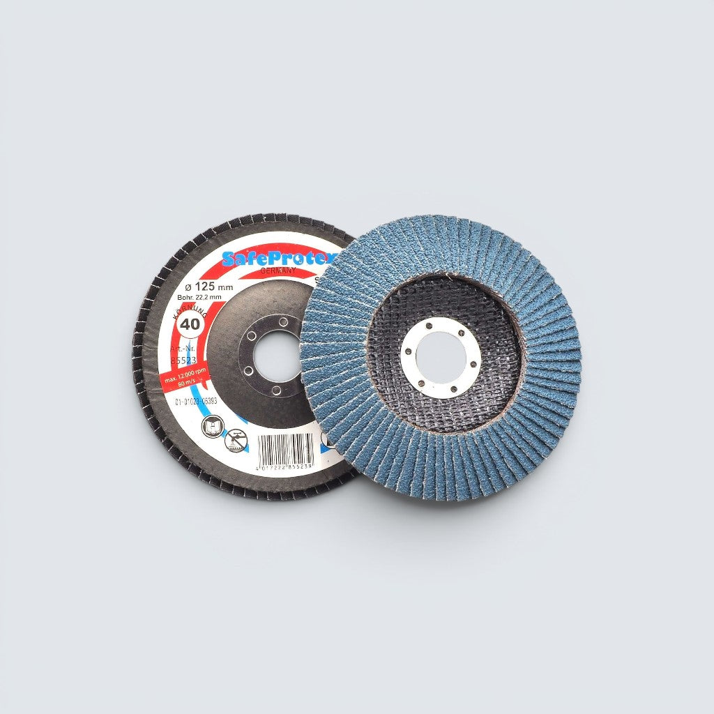 Silver Line konisk lamellrondell för vinkelslip med en diameter på 125 mm. Utrustad med blå sliplameller för effektiv slipning och gradning av metall.