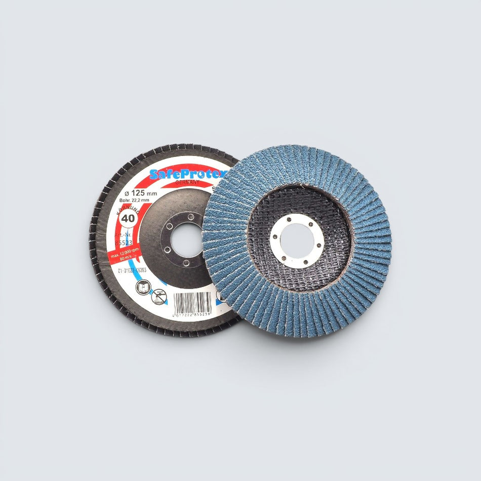Silver Line konisk lamellrondell för vinkelslip med en diameter på 125 mm. Utrustad med blå sliplameller för effektiv slipning och gradning av metall.